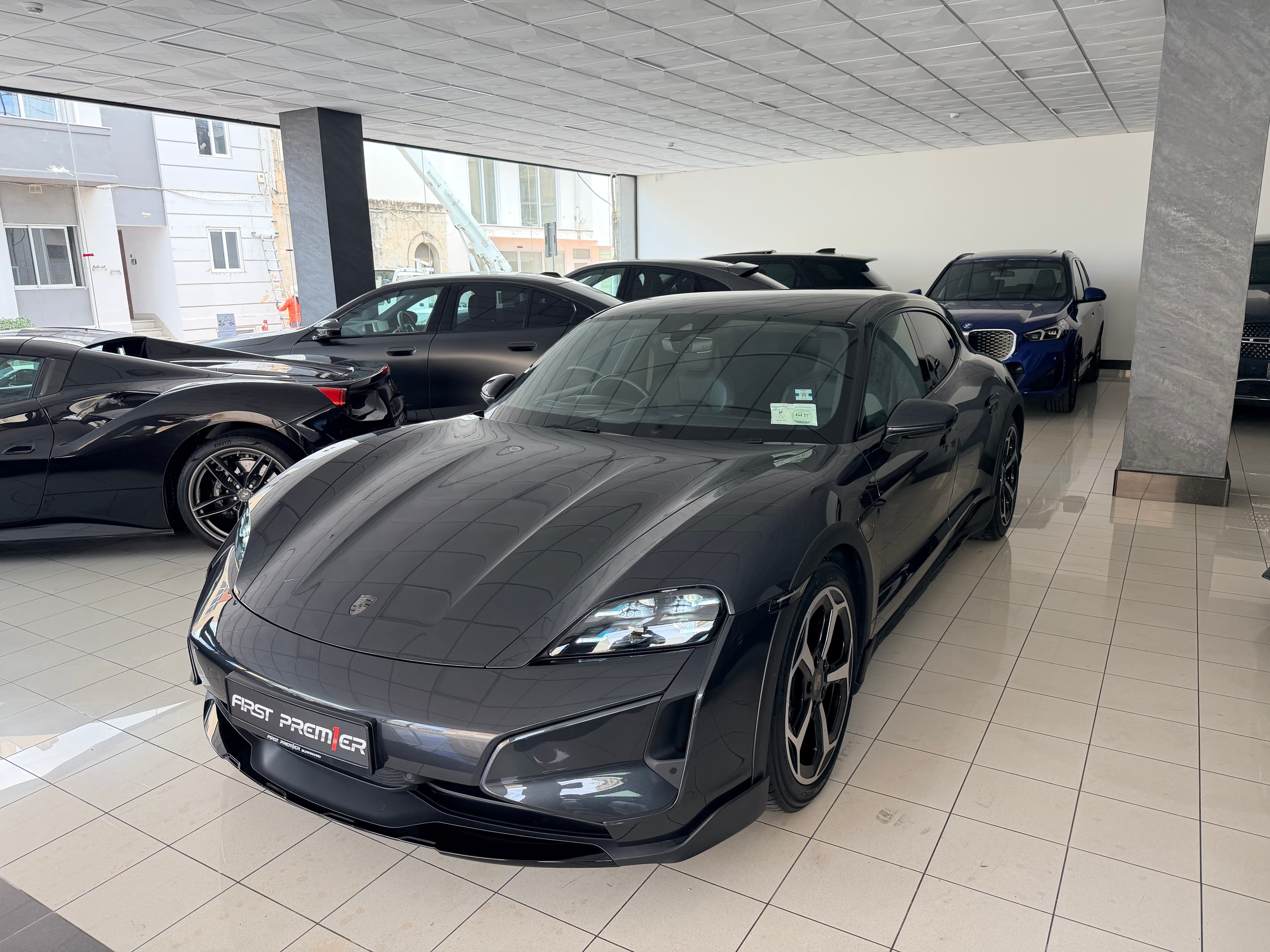 2024 Porsche Taycan Turbo Sport Turismo
